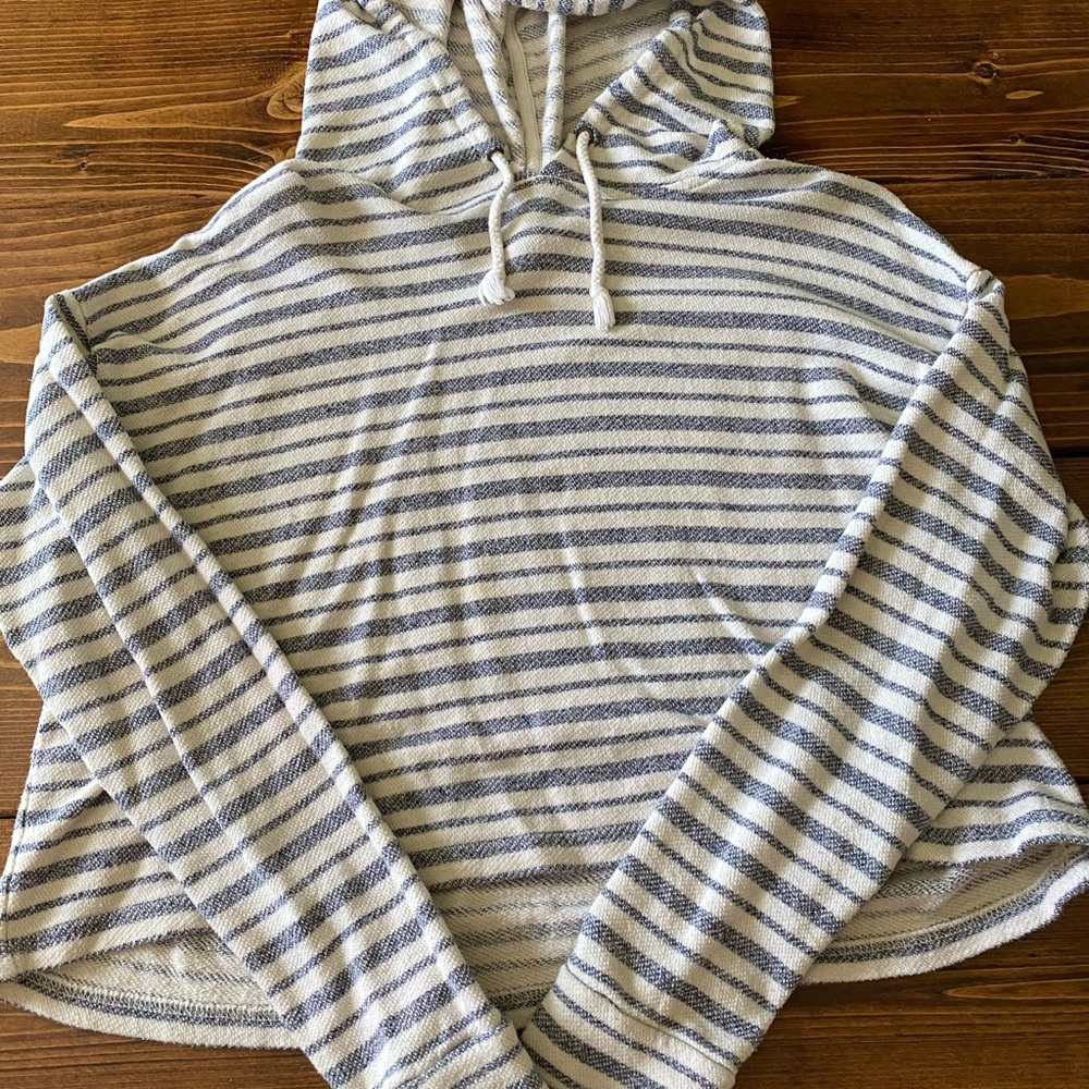 ✰ Forever 21 Cropped Hoodie Large ✰